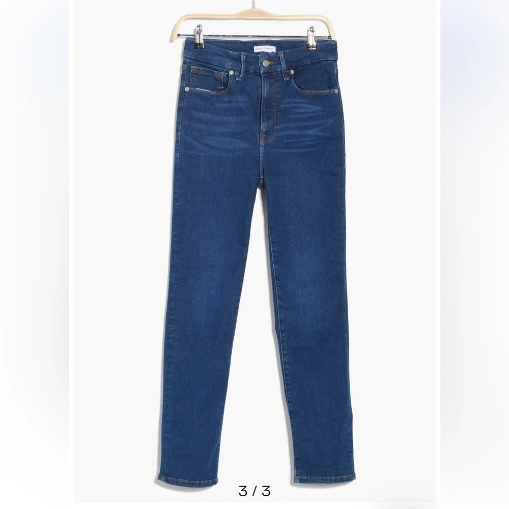 Good American | Always Fits Good Classic Jeans - Picture 3 of 6
